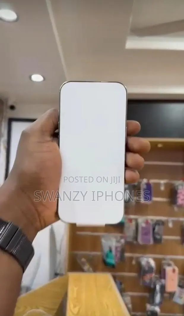 Apple iPhone 14 Pro Max 128 GB White · Photo 1