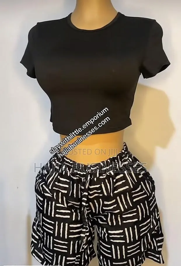 Unisex Ankara Shorts · Photo 1