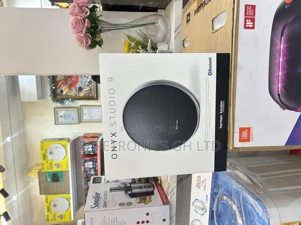 Just Order Harman Kardon Electric Onyx Studio 9 Black Speaker · Photo 1