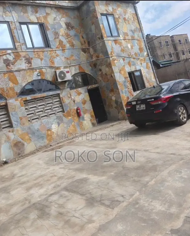 Mini Flat in Dr Roko, Fan Milk for rent · Photo 1