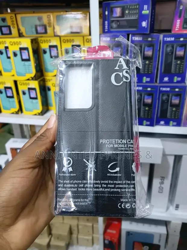 Phone Pouch · Photo 1