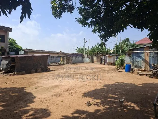 Land for Sale in Prime Location in Madina Rawlings Circle · Photo 1