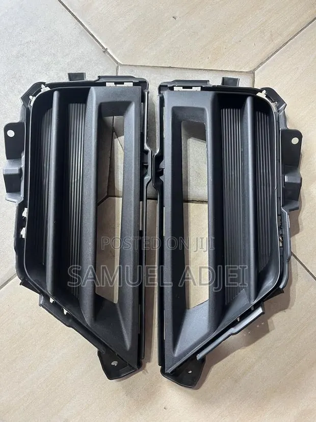 Honda CRV 2020 to 2022 LED Foglight Cover Pair. · Photo 1