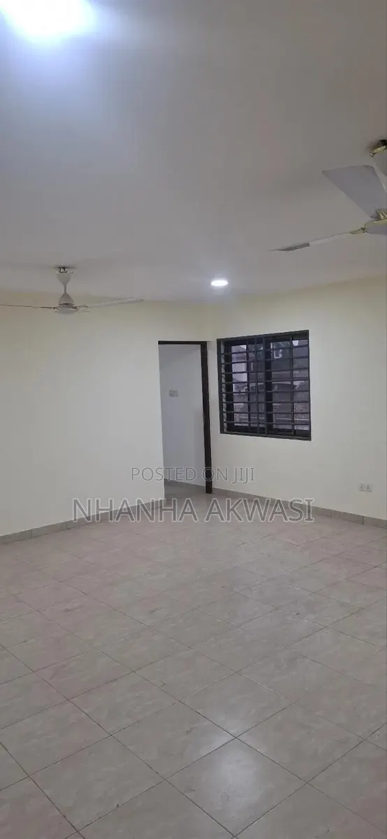 1bdrm Apartment in Sakumono Golf, Tema Metropolitan for rent · Photo 1