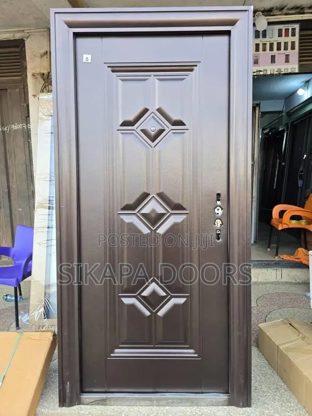 Beautiful Door Available in Single and One Half · Photo 1