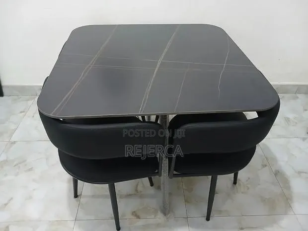 Quality Marble Dinning Set · Photo 1