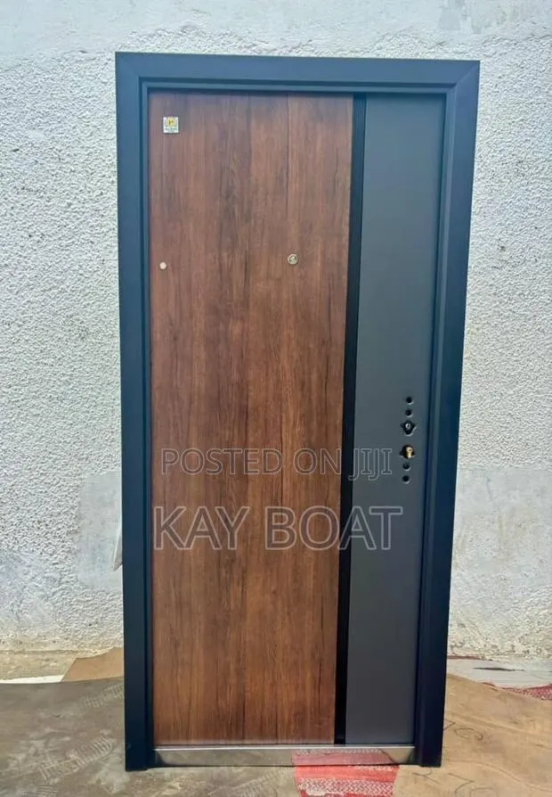 Just Look at This Nice Door · Photo 1