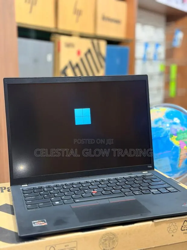 Laptop Lenovo ThinkPad T14 32GB AMD Ryzen 7 SSD 1T · Photo 1
