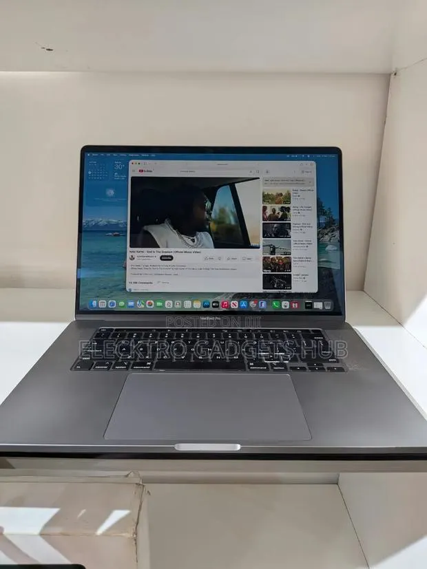 Laptop Apple MacBook Pro 2019 16GB Intel Core i7 SSD 512GB · Photo 1