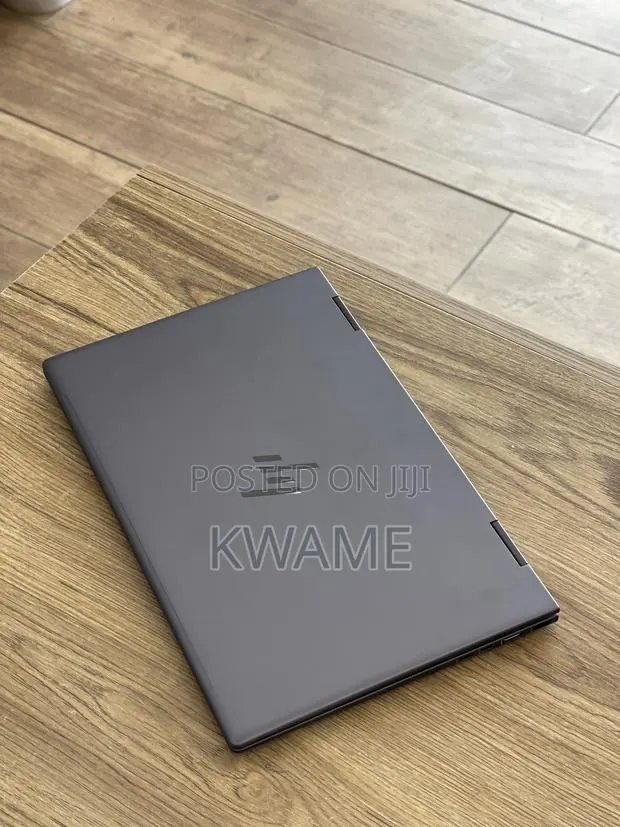 New Laptop HP Envy 15 8GB AMD Ryzen SSD 256GB · Photo 1