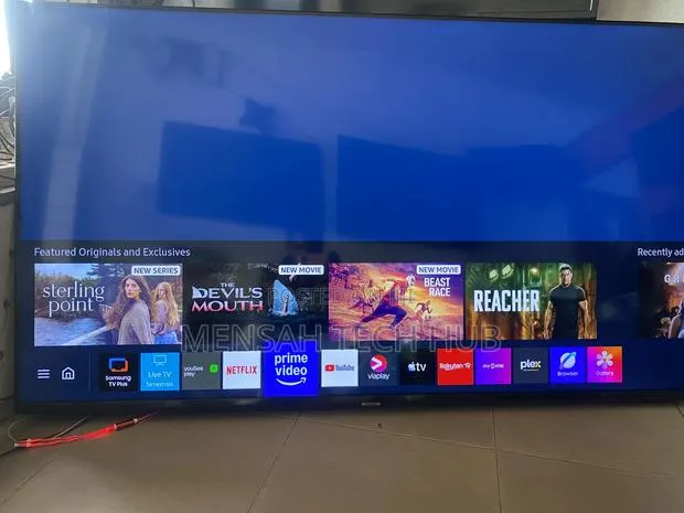 Samsung 65 Smart Inch Television · Photo 1
