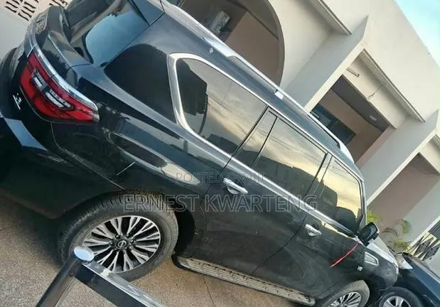 Nissan Patrol 2024 Black · Photo 1
