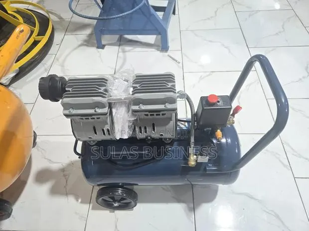 30 Liters Oil Less Air Compressor · Photo 1