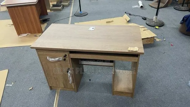 Computer Table · Photo 1