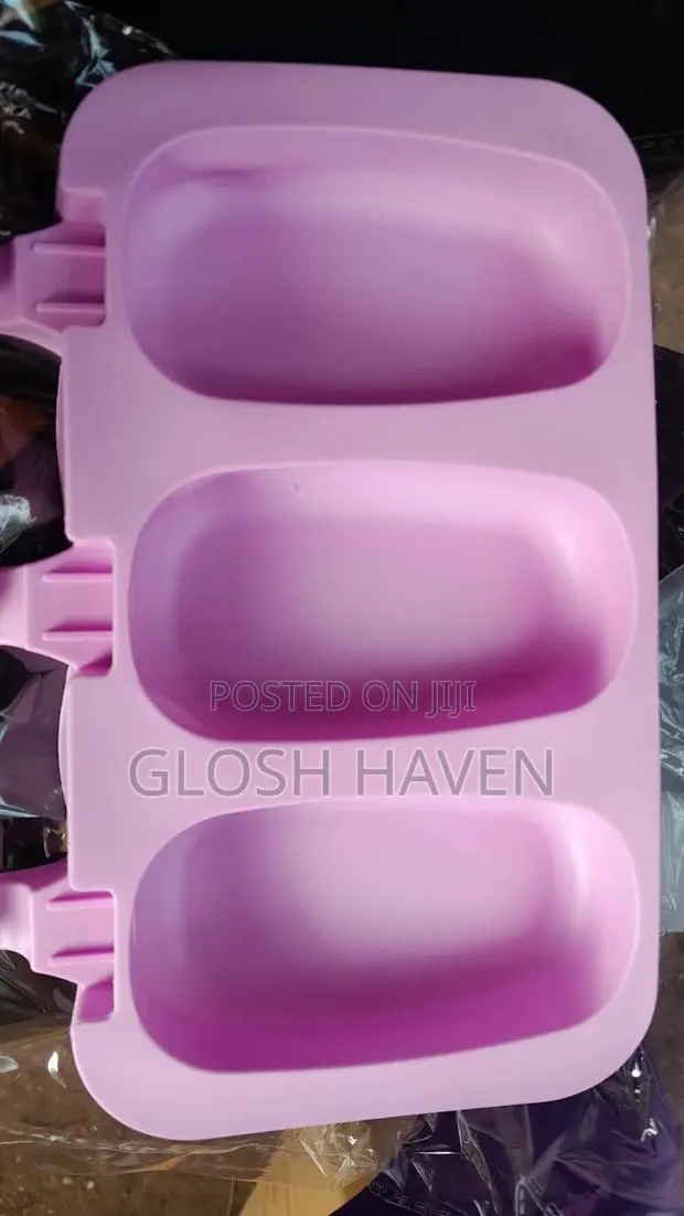 Silicone Ice Cream Mould With Popsicle Sticks · Photo 1