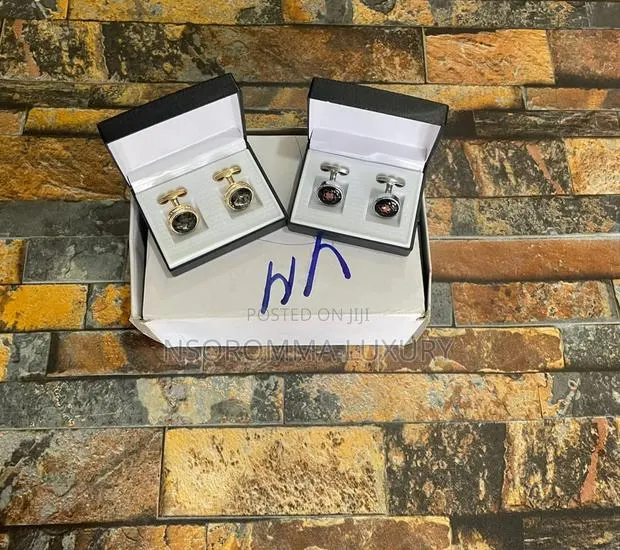 Cufflink for Men Shirt · Photo 1