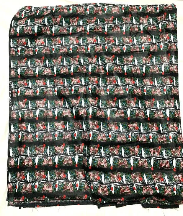 Ghanaian Authentic Fabric for Women · Photo 1