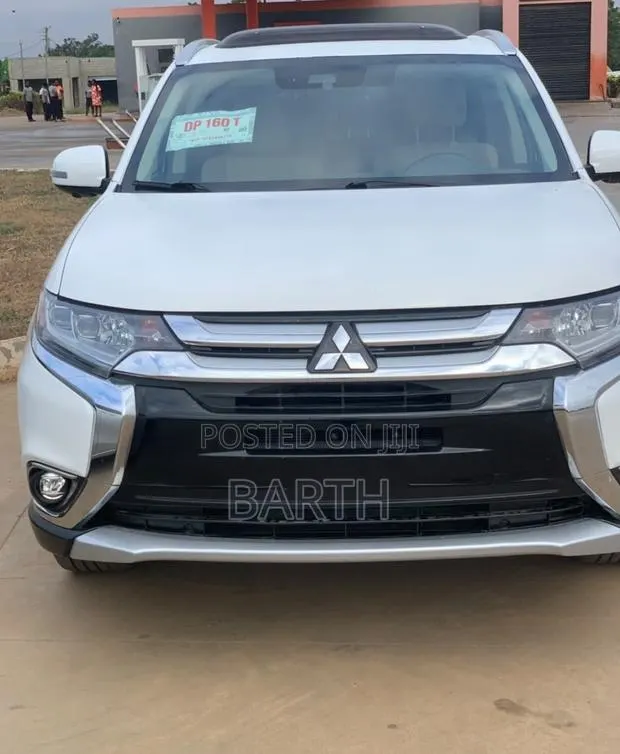 Mitsubishi Outlander SEL AWC 2018 White · Photo 1