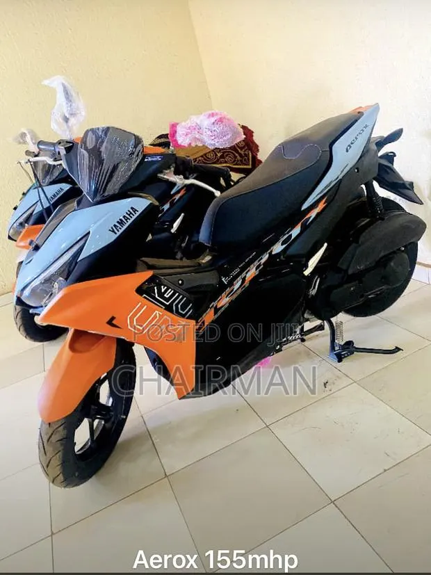 New Yamaha 2025 · Photo 1