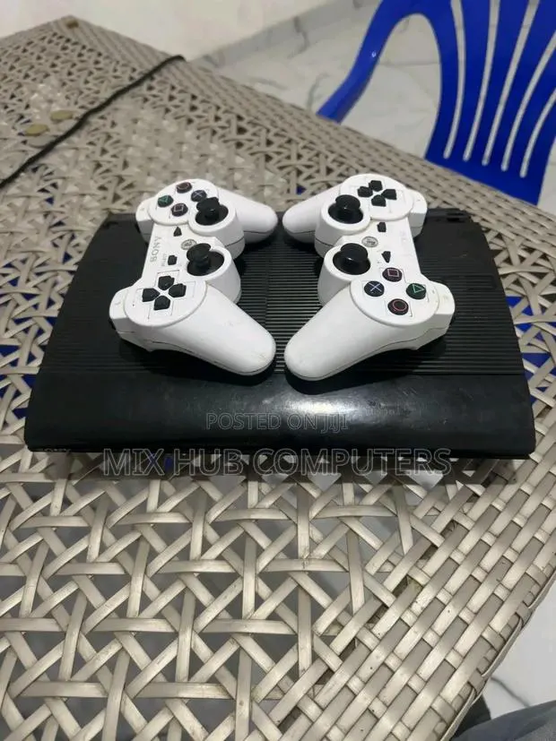 Play Station 3 · Photo 1