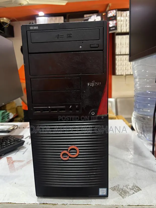 Desktop Computer Fujitsu Celsius W550 8GB Intel Xeon HDD+SSD 512GB