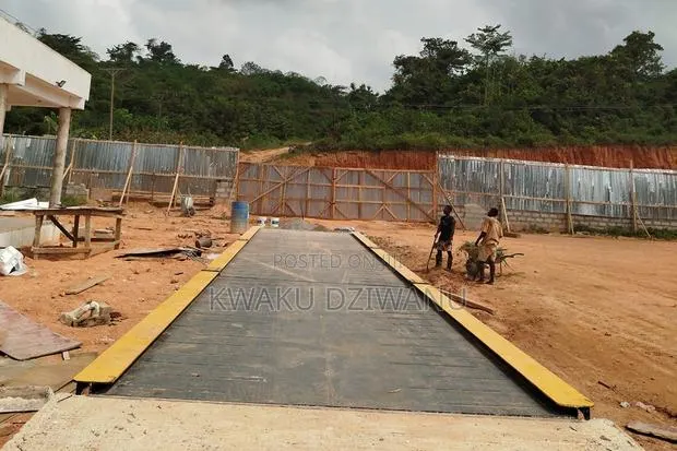 Truck Scale Weighing Bridge · Photo 1