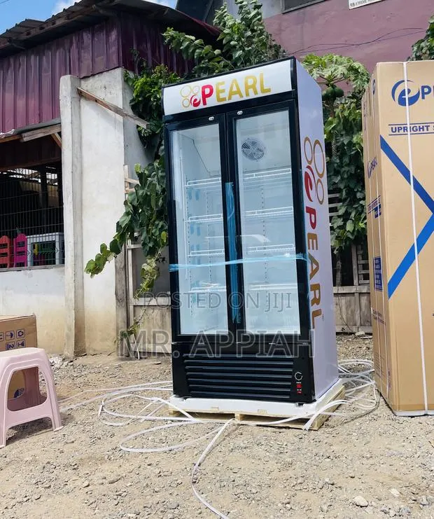 Silent Chilling Pearl PVC 622 2 Door Beverage Cooler · Photo 1