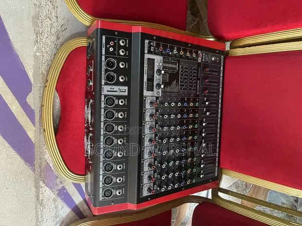 Yamaha Powerec Mixer 8 Channel · Photo 1