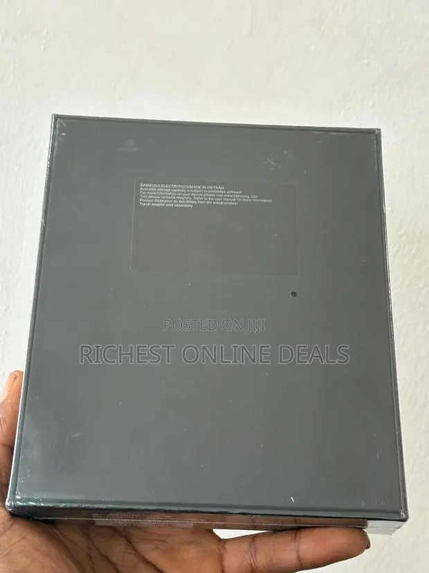 New Samsung Galaxy Z Fold 5 512 GB Black · Photo 1