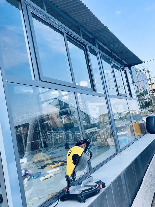 Aluminum Glass Windows · Photo 1