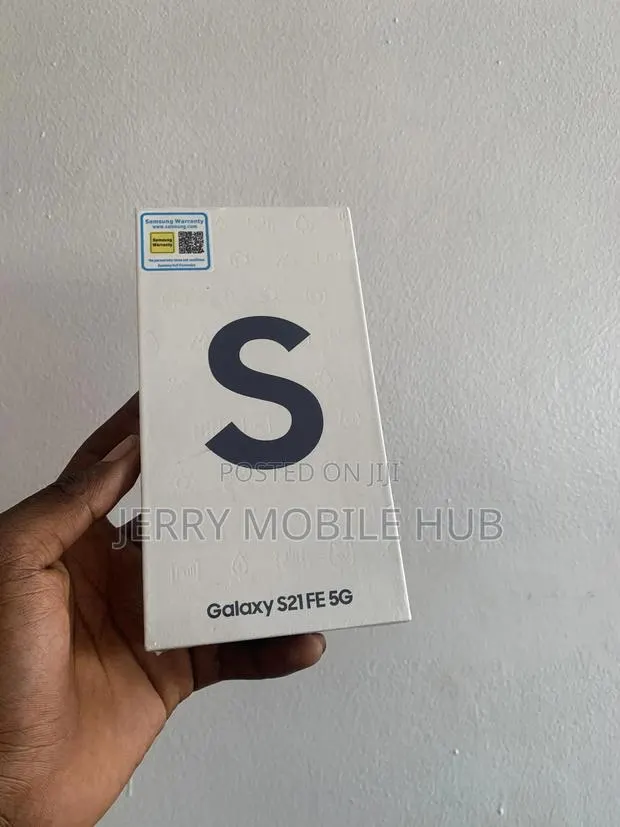 New Samsung Galaxy S21 FE 5G 128 GB Black · Photo 1