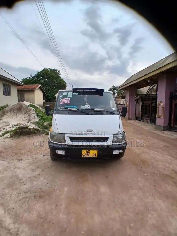 Ford Transit 2003 White · Photo 4