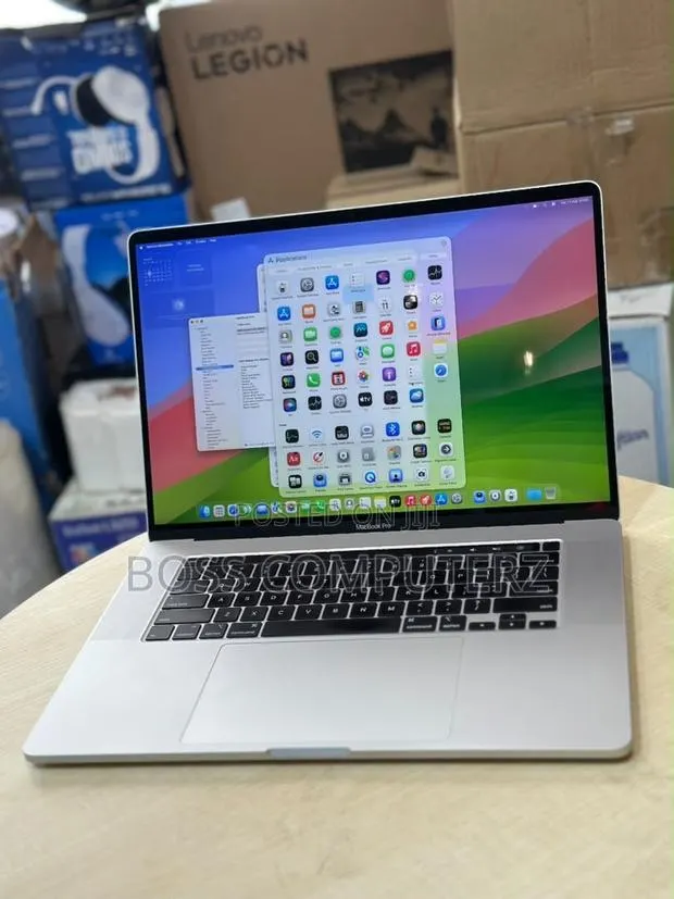 Laptop Apple MacBook Pro 2019 32GB Intel Core i9 SSD 1T · Photo 1