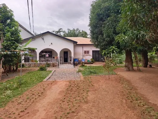 4bdrm House in Dodowa for rent · Photo 1