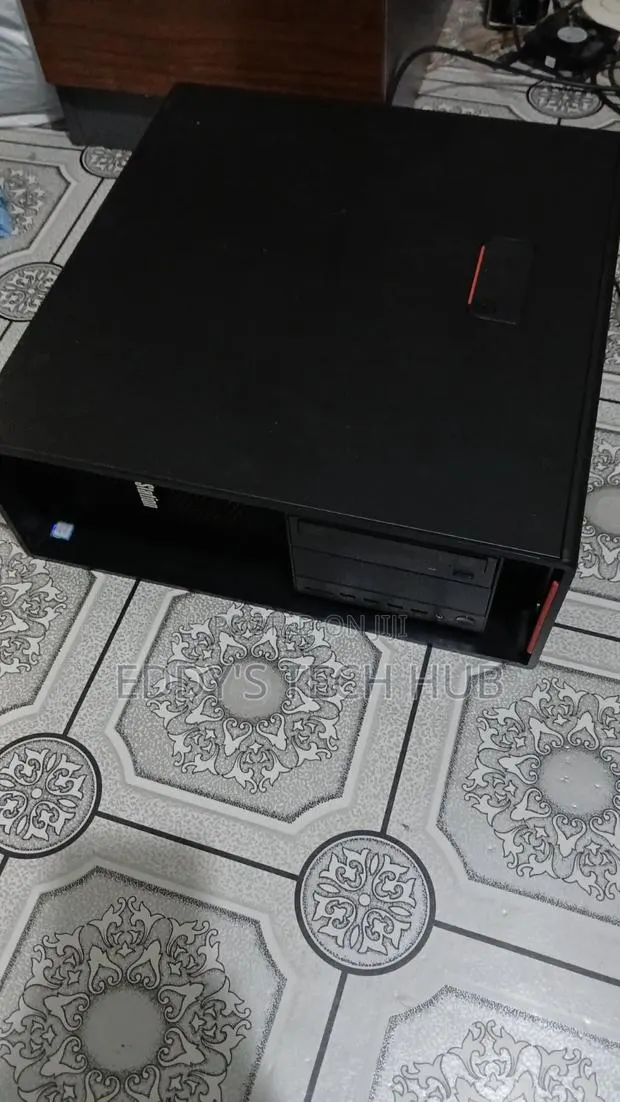 Desktop Computer Lenovo ThinkStation P520 16GB Intel Xeon SSD 256GB · Photo 5