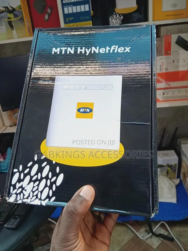 MTN Hynetflex Universal Router With a Ups Outdoor Usage · Photo 4