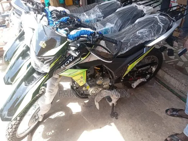 New Royal Motorcycle 2025 Black · Photo 1