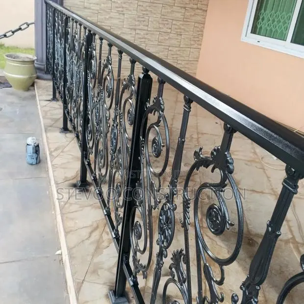 Construction · Photo 1