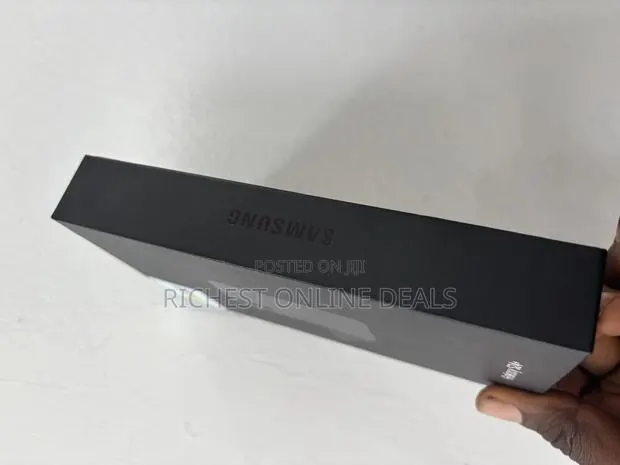 New Samsung Galaxy S24+ 256 GB Black · Photo 1