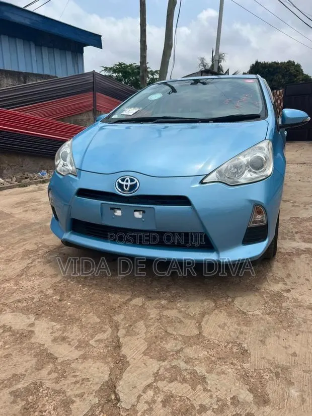 Toyota Aqua 2013 Blue · Photo 1