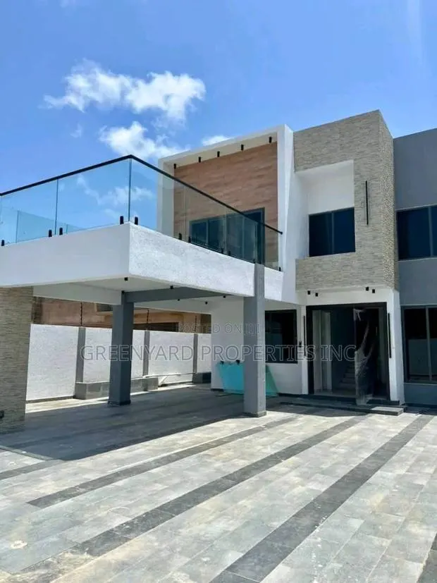 4bdrm Townhouse / Terrace in Burma Hills, Tseaddo for rent · Photo 1