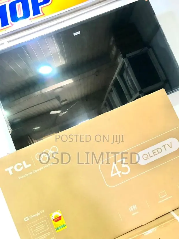 The Best 43" TV Choice for Smaller Rooms 43" TCL QLED Smart TV · Photo 1