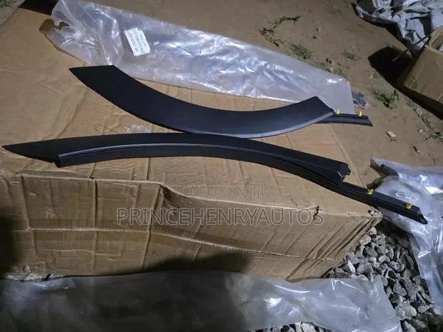 2023-2026 Honda CRV Read Wheel Door Eye · Photo 1