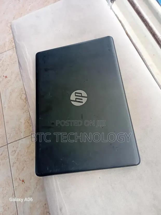 Laptop HP Stream 14 4GB Intel Pentium SSD 32GB · Photo 1