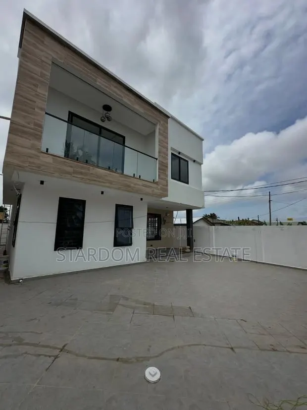 3bdrm Duplex in Spintex Com16, Lashibi for sale · Photo 1