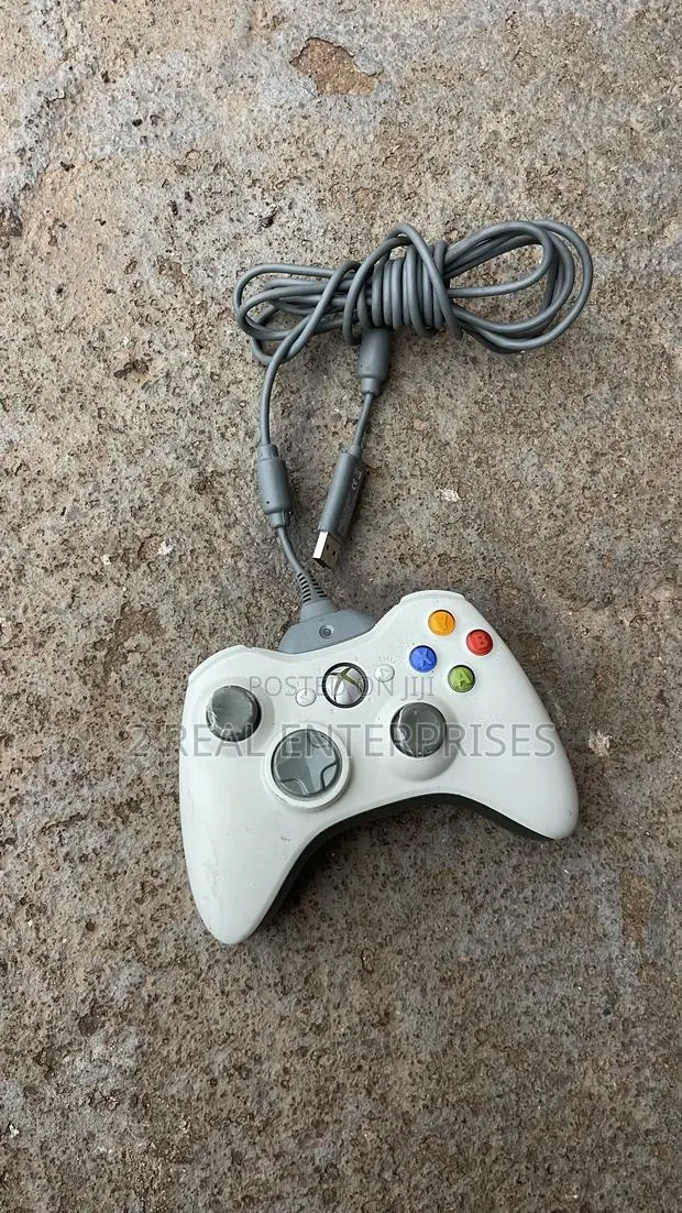 Original Xbox 360 Wired Controller · Photo 1