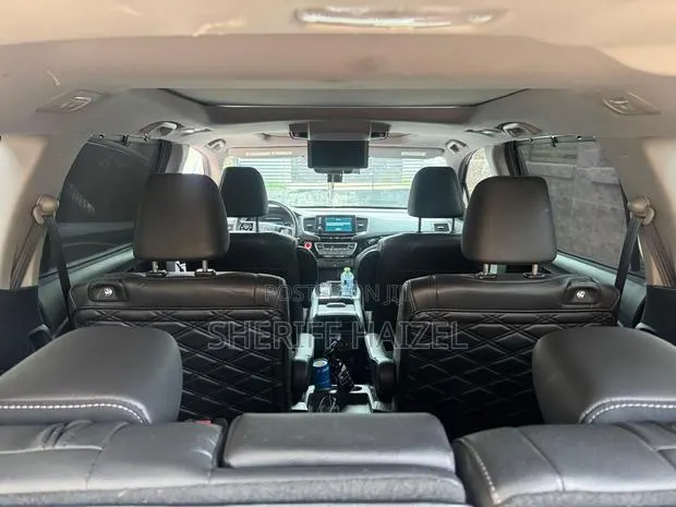 Honda Pilot Elite AWD 2019 Black · Photo 1