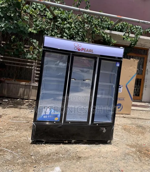 Massive New Pearl PVC-150 Display 3 Doors Fridge · Photo 1