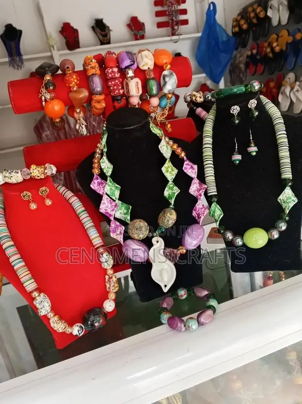 Beautiful Bead Necklace Set · Photo 5