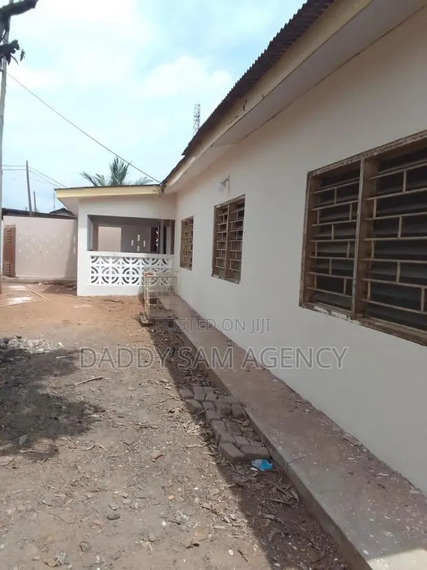 3bdrm House in Daddy Sam Agency, UPSA Area for sale · Photo 1